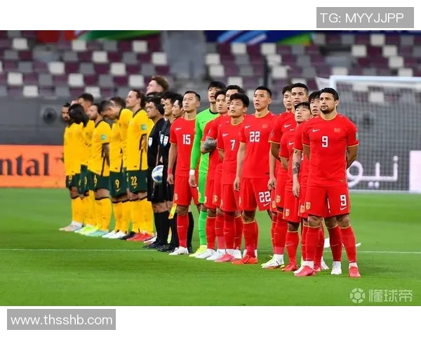 《从草根到巨星足球生涯挑战：打造你的传奇足球王朝》