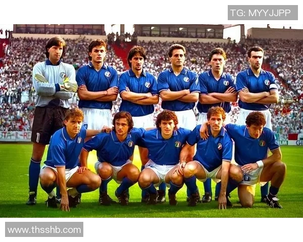 与足球巨星同框合影 时光定格的荣耀瞬间 与足球巨星同框合影 时光定格的荣耀瞬间