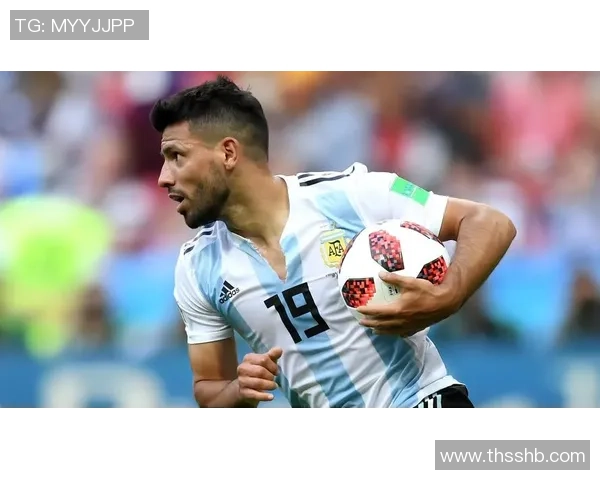 全球足球巨星风采全景回顾 盘点历史与当代顶尖球员的辉煌成就