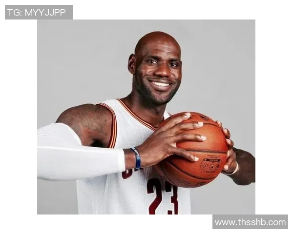 光头老球星再度引发热议昔日绿茵传奇展现独特魅力