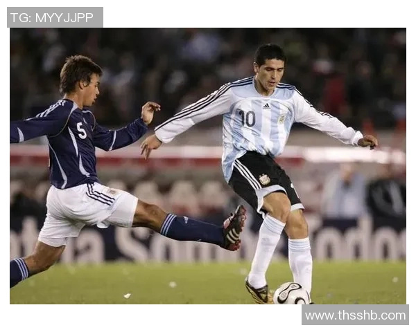 全球前锋排名大揭秘：足球巨星们谁才是当今最强进攻手